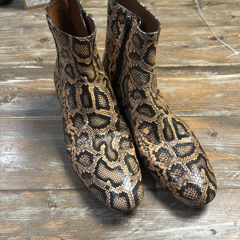 NEW $495 Aquatalia Ulyssa Snakeskin Leather Waterproof Slip On Ankle Boot - Picture 7 of 7